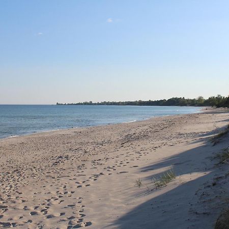 Cozy City Stay Steps From The Beach & Transit Abbekås Extérieur photo