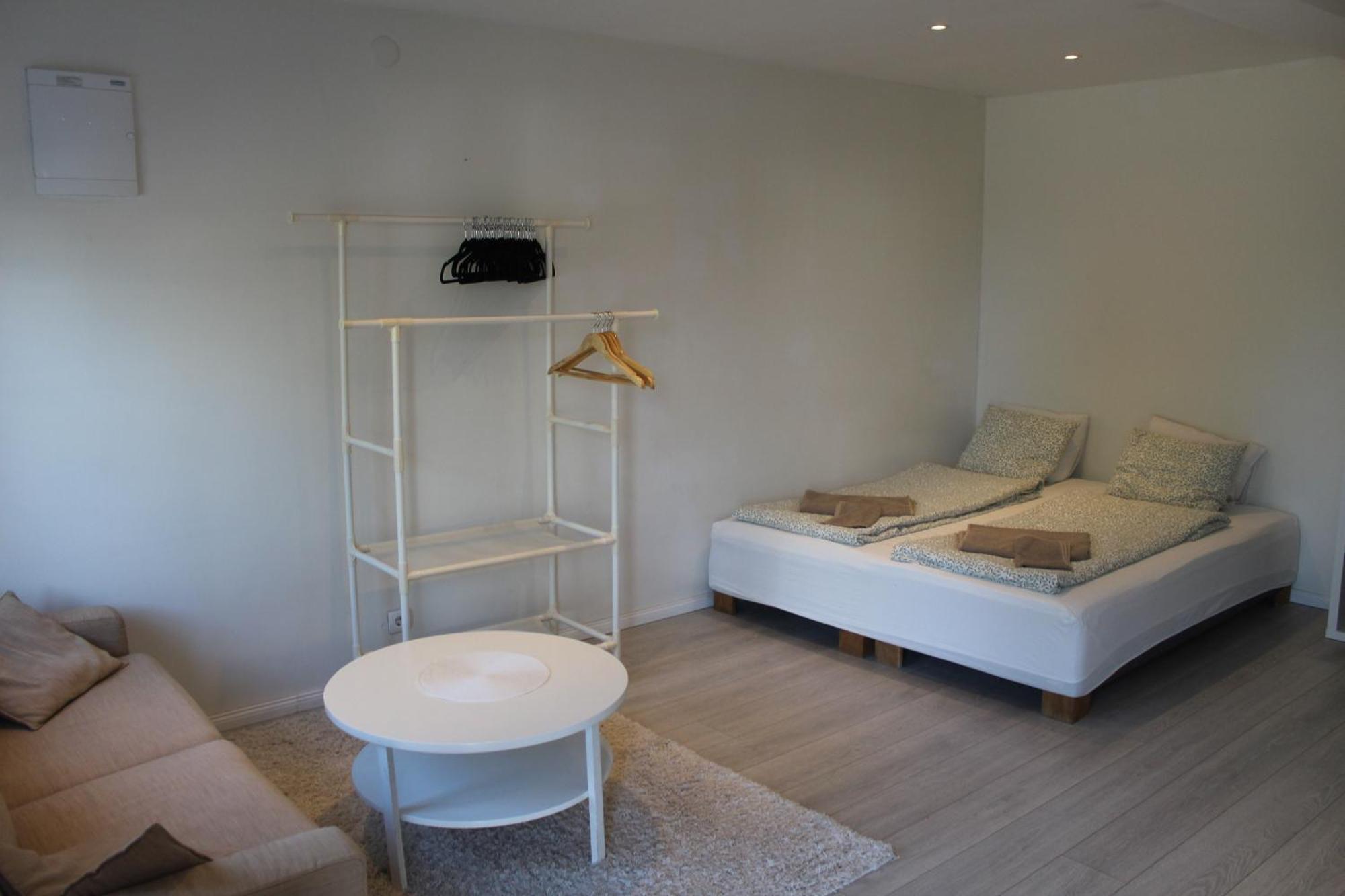 Cozy City Stay Steps From The Beach & Transit Abbekås Extérieur photo